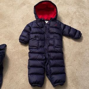 Down snowsuit for boys size 24M. Very warm and in perfect condition.